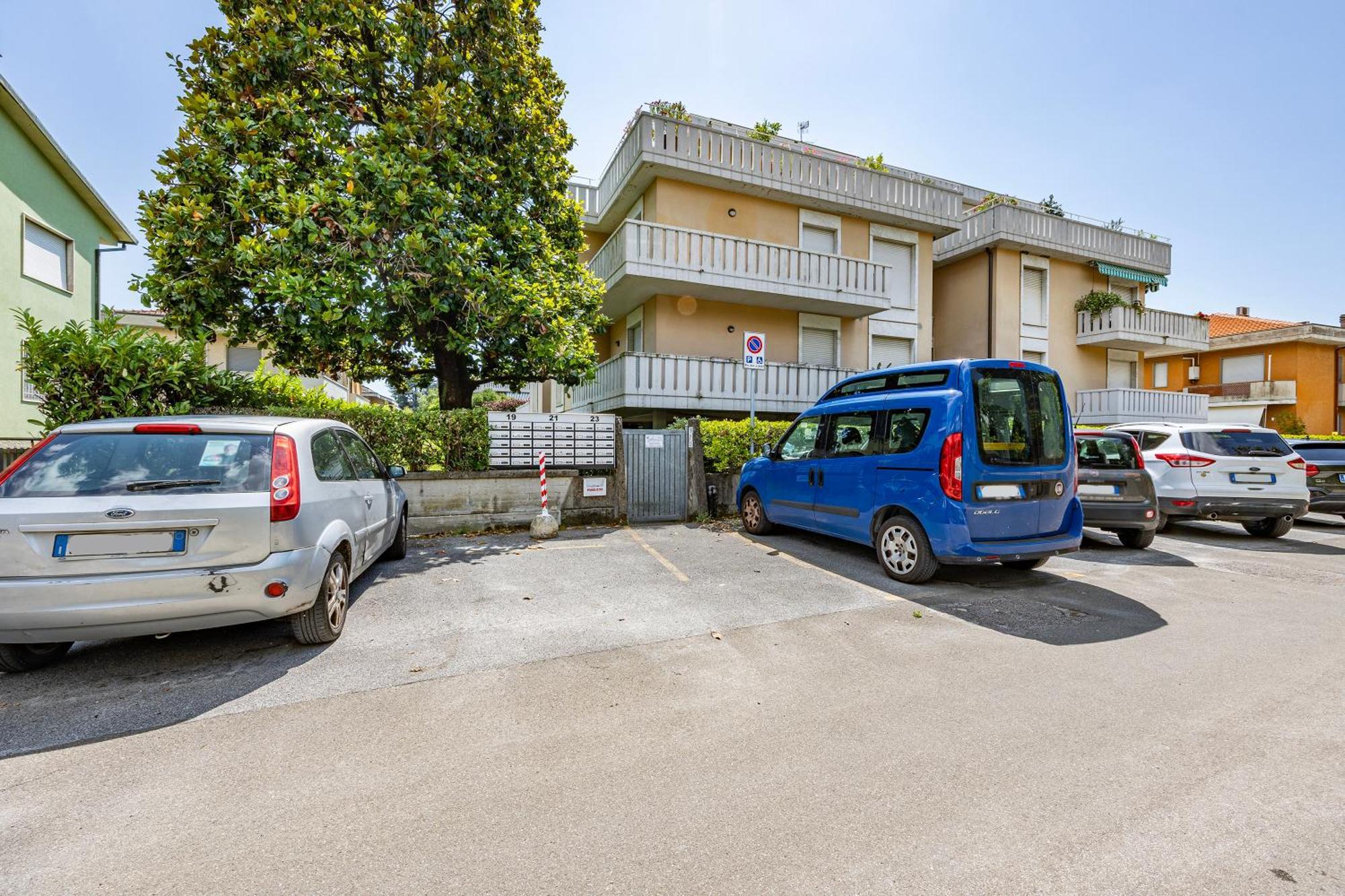 Casa Arno 500mt from beach Marina di Massa Exterior foto